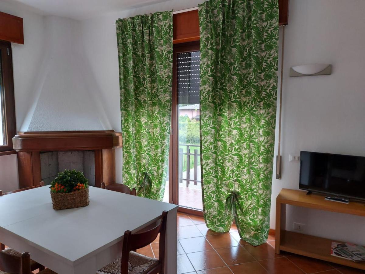 Bnbook Casa Dei Peschi - Lago Di Monate Cadrezzate Dış mekan fotoğraf