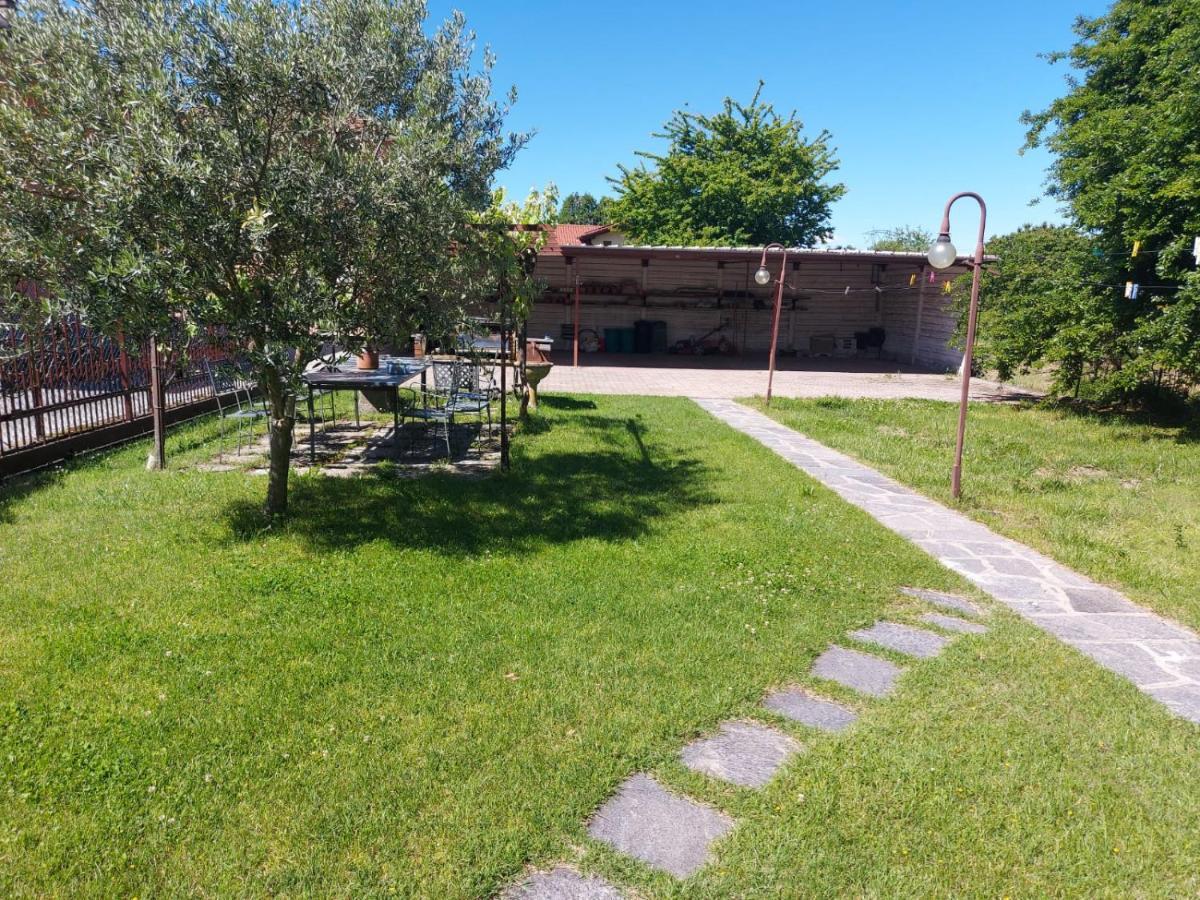 Bnbook Casa Dei Peschi - Lago Di Monate Cadrezzate Dış mekan fotoğraf